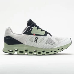 On Running On Cloudstratus Women's White/Black