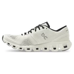 On Running Women's On Cloud X II - 40.99702 -Shoes Fashion Small JPEG FW20 Cloud X White Black W Pack Shot 4