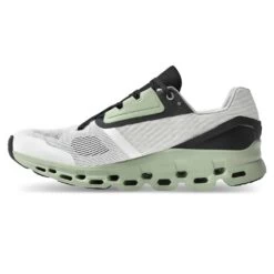 On Running Men's On Cloudstratus 2 - 39.99212 -Shoes Fashion Small JPEG cloudstratus fw21 white black mw g4 pack shot